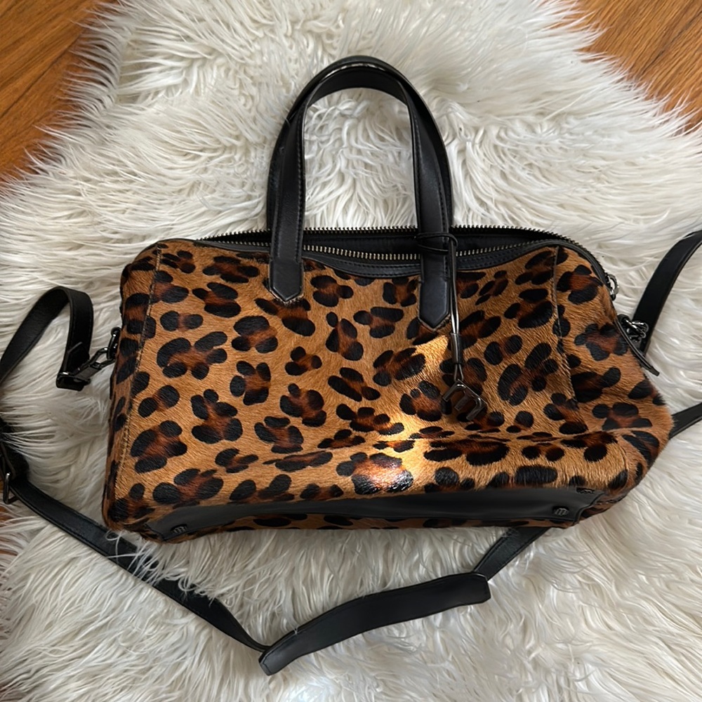 Elizabeth and James duffel bag w/ strap in haircalf leopard print black leather